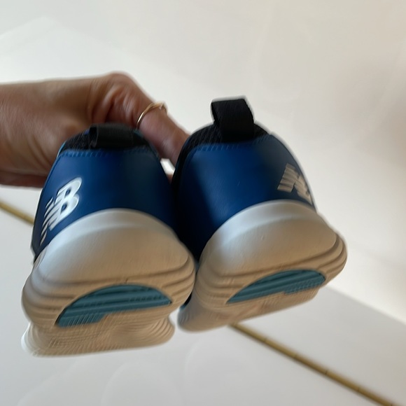 New Balance Playgruv  Running Shoes Big Boy Kid Size 2 - Picture 6 of 8